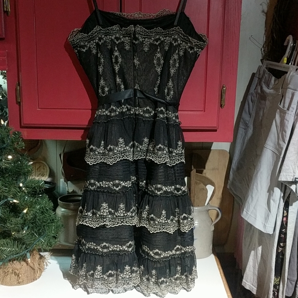 BCBGMAXAZRIA Strapless Cocktail Dress - Picture 2 of 6